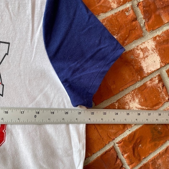 Torrid 0 Womens White Blue Split Vneck Tiger Short Raglan Sleeve Graphic Tee - Picture 6 of 7